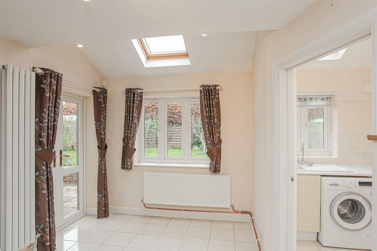 Stone House Close, Kingston Bagpuize, photo 9
