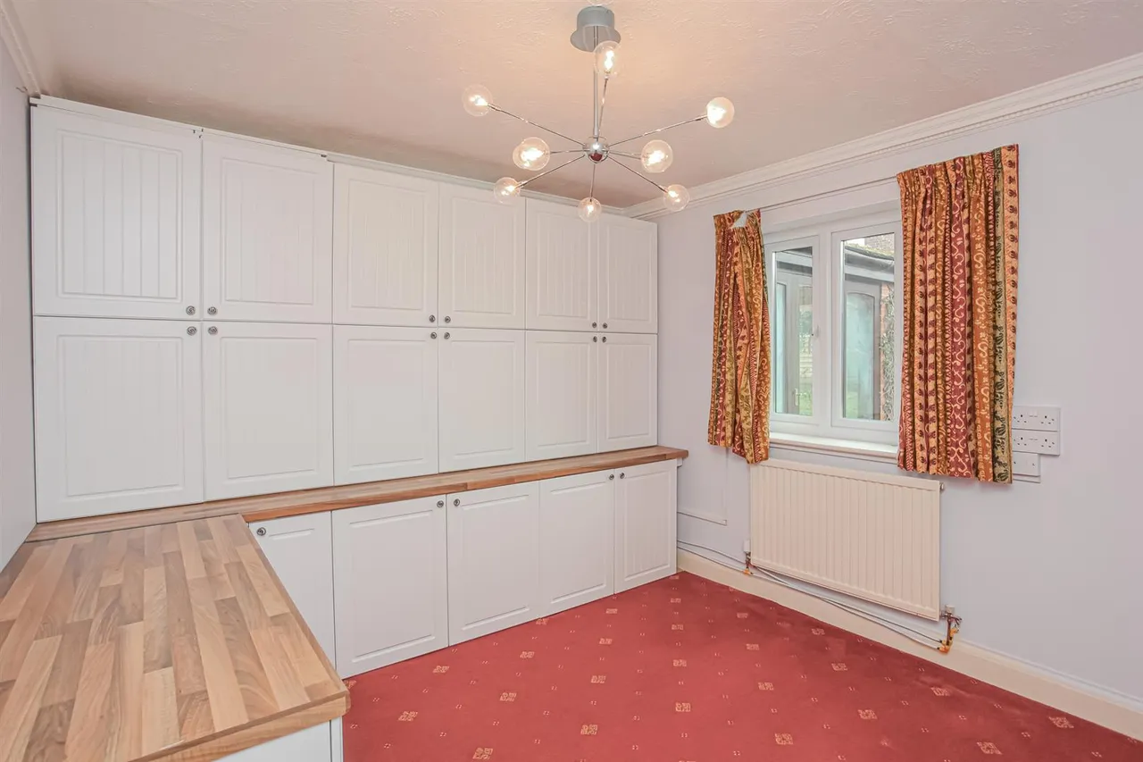 Stone House Close, Kingston Bagpuize, photo 11