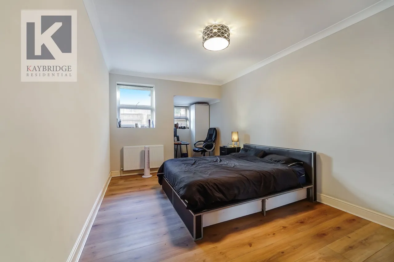 High Street, Ewell, KT17, photo 4