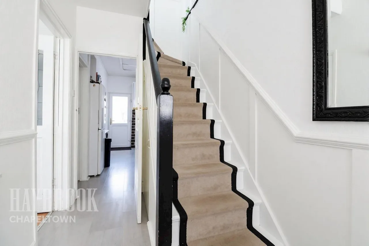 Hereward Road, Top, photo 9