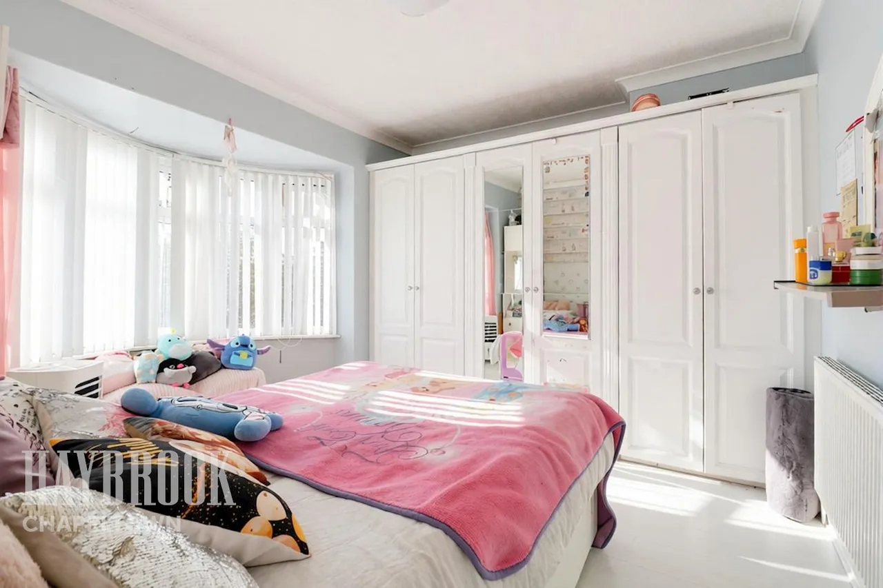 Hereward Road, Top, photo 12