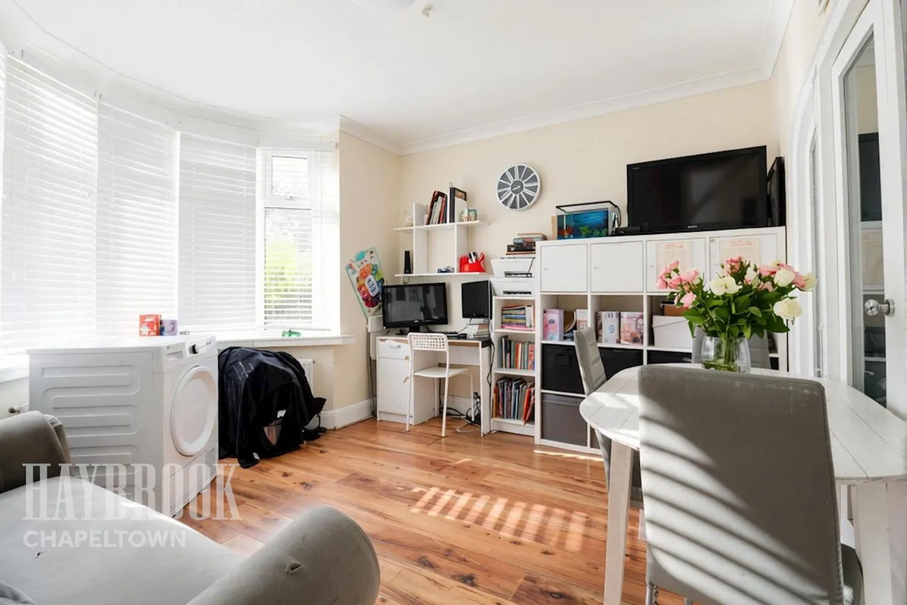 Hereward Road, Top, photo 5