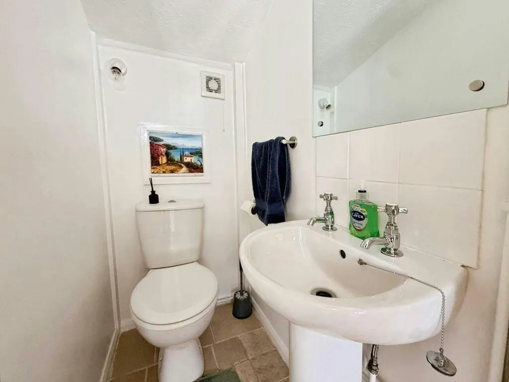 Farleys Way, Peasmarsh, TN31, photo 13