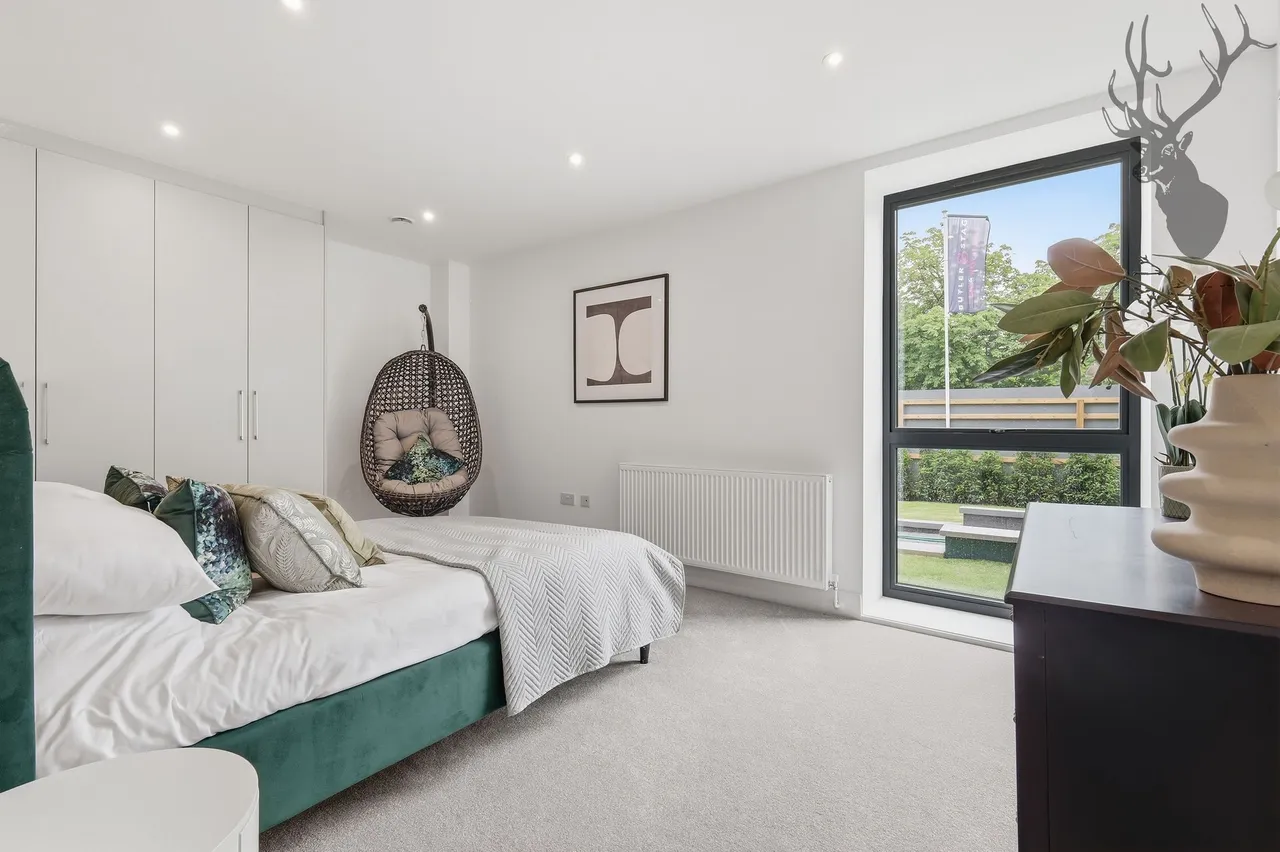 Woodford Green, IG8, photo 12
