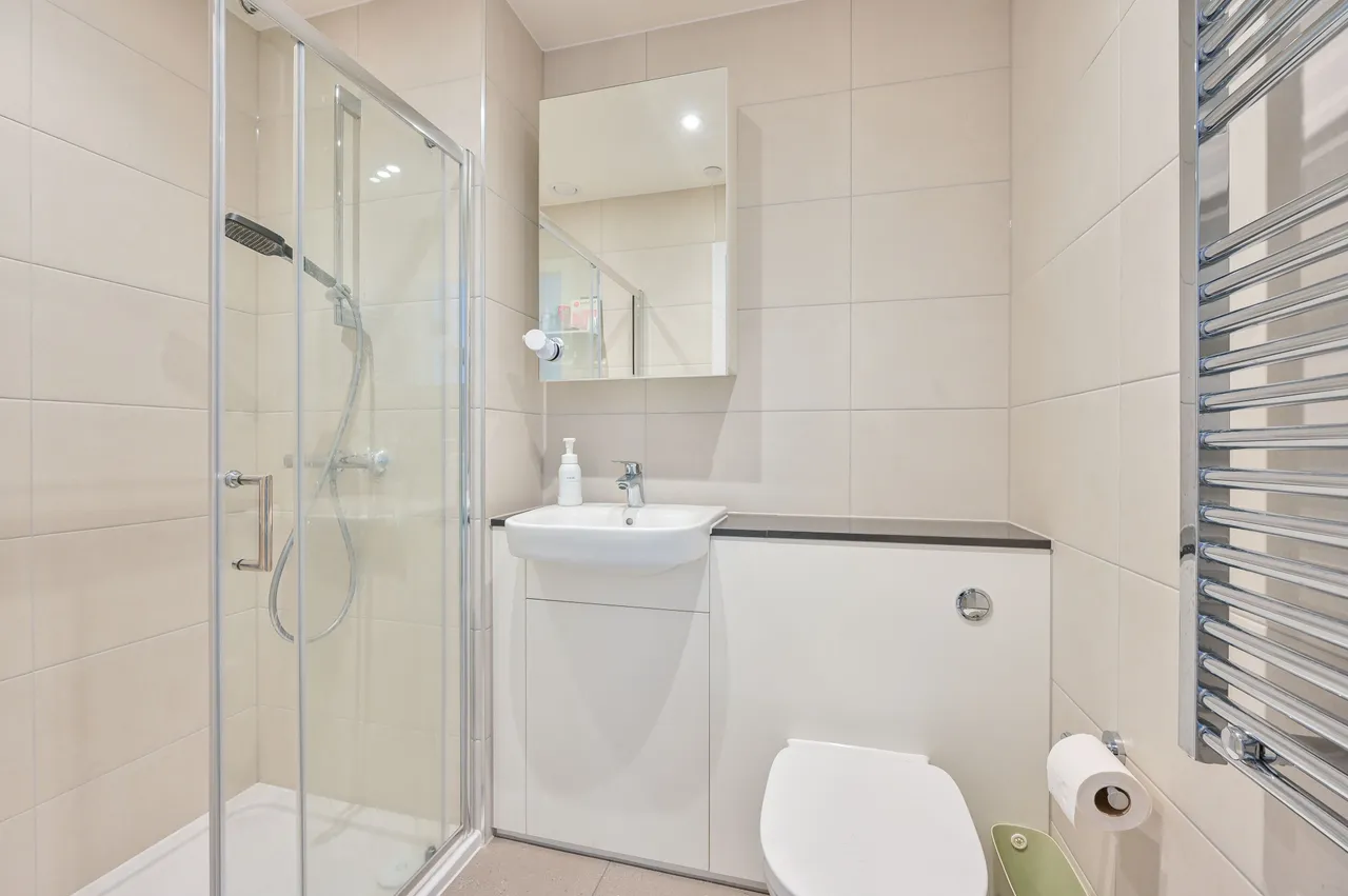 Apartment 401, 1 Deal Porters Way, London, photo 11