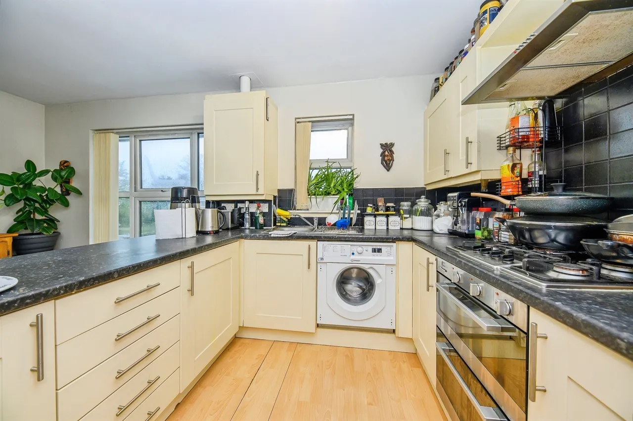 Silver Birch Court, Wittering, PE8, photo 6