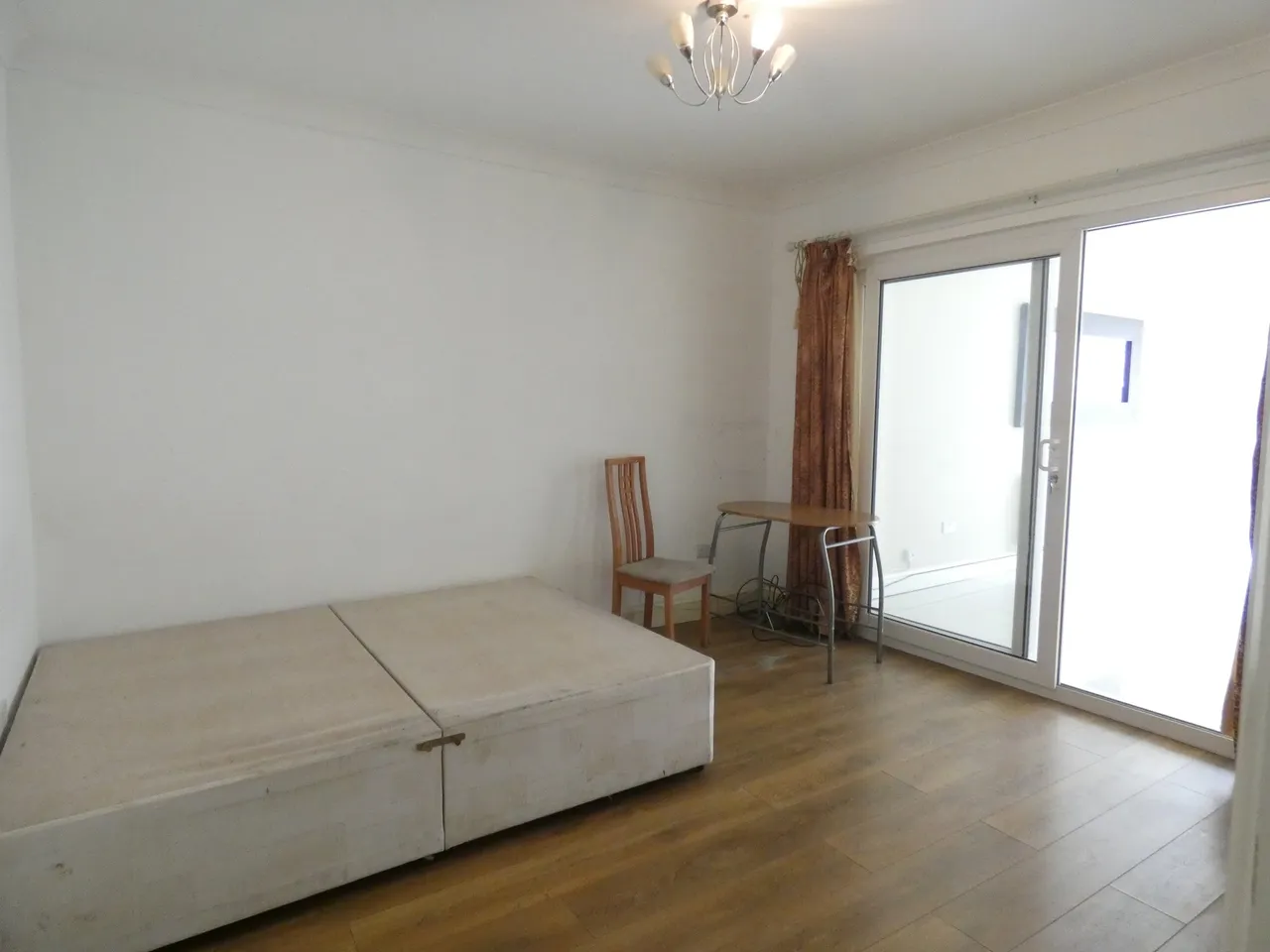 Kings Avenue, Greenford, Greater London, Greater London, UB6 9DD, photo 8