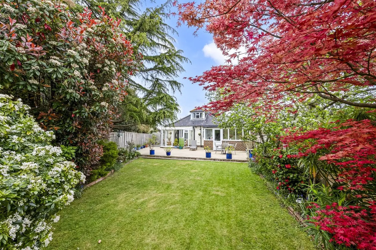 Bury Drive, Worthing, photo 3