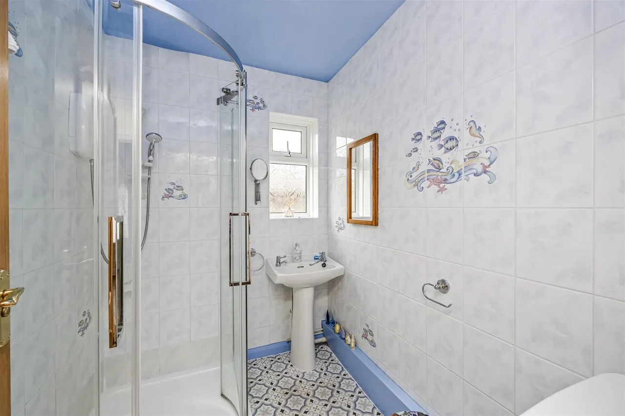 Bury Drive, Worthing, photo 15