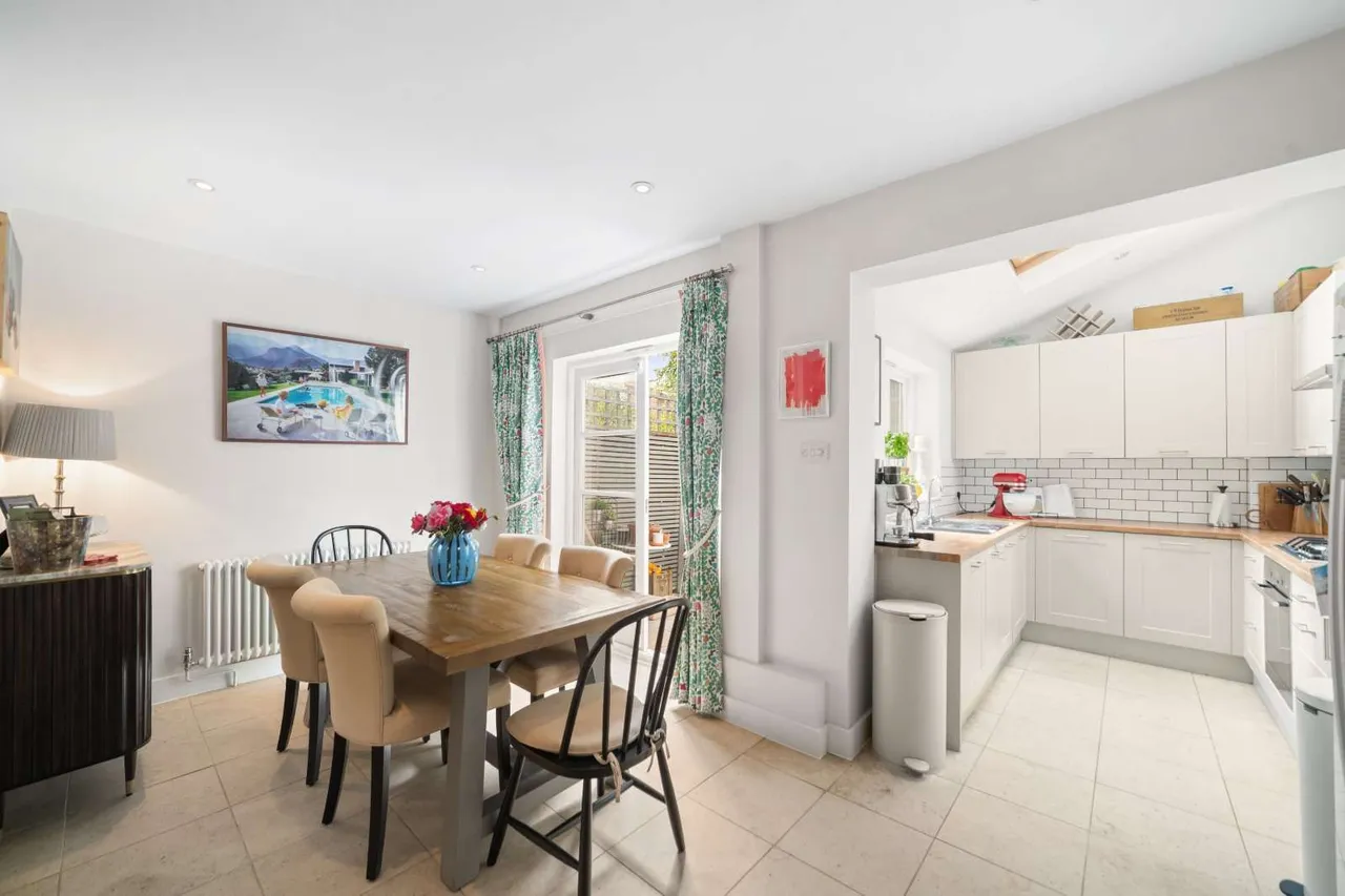 Limes Avenue, Barnes, SW13, photo 5
