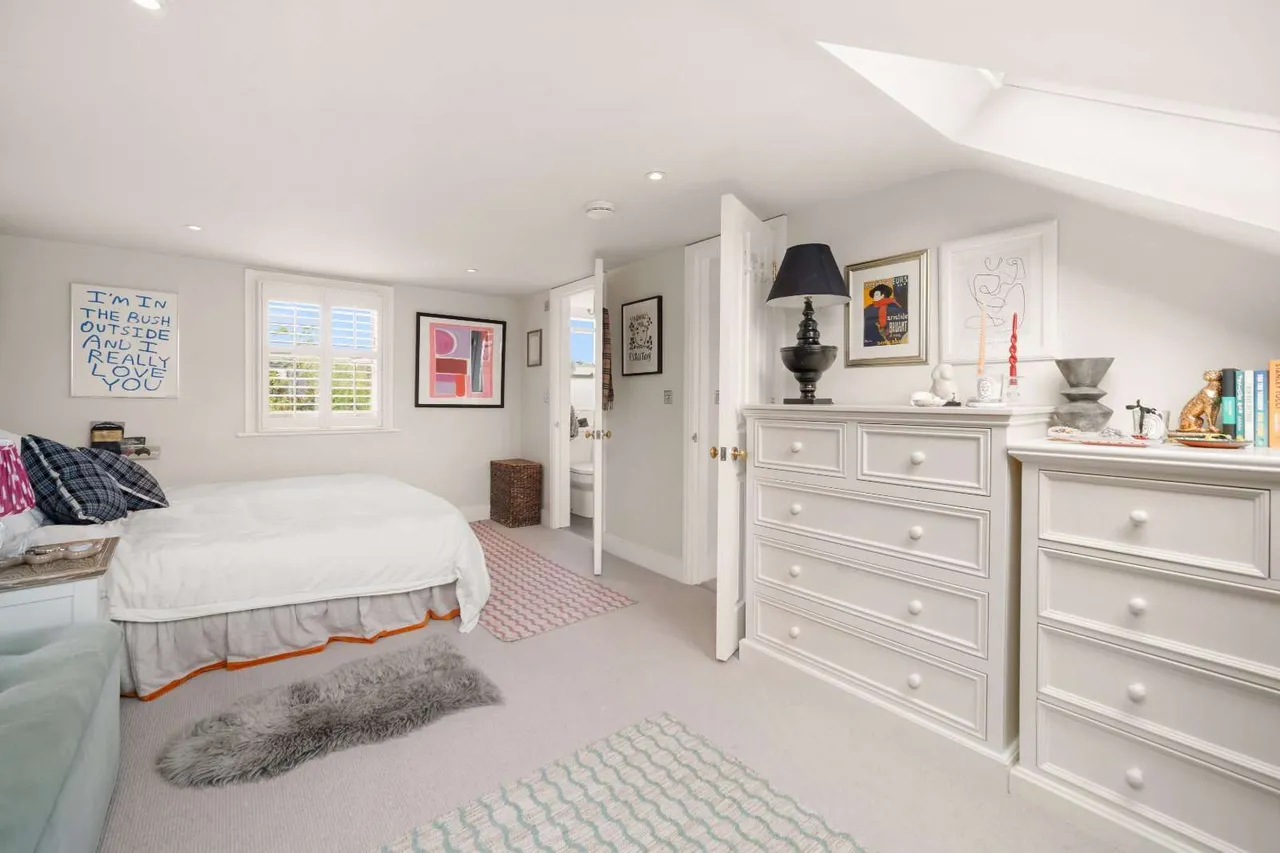 Limes Avenue, Barnes, SW13, photo 9