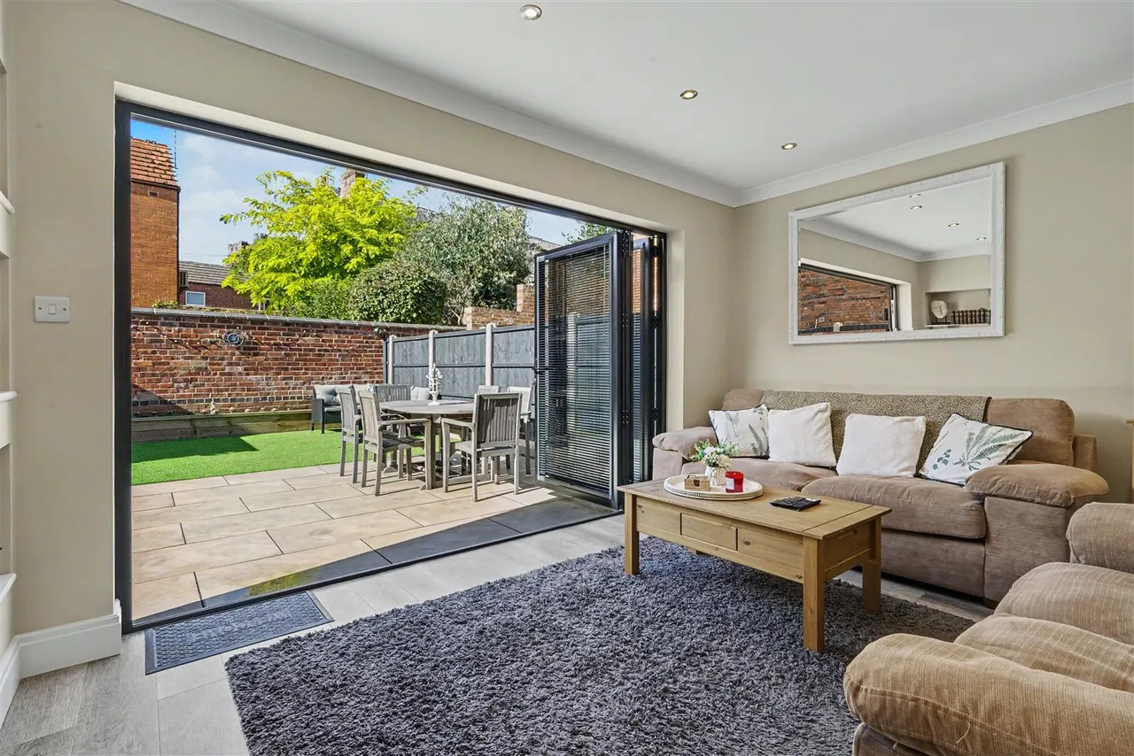 Wellington Street, Long Eaton, NG10, photo 10