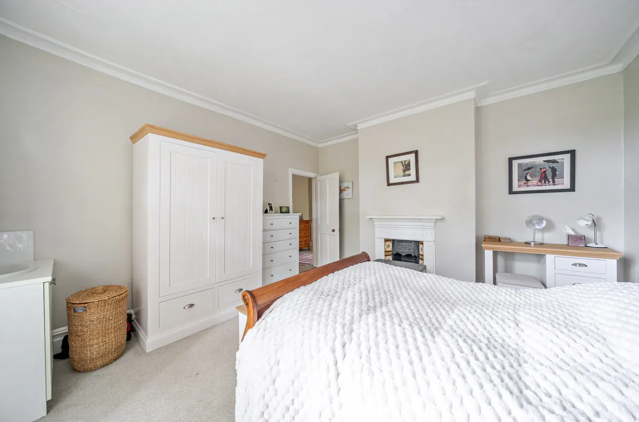West Hill Road, Woking, GU22, photo 15