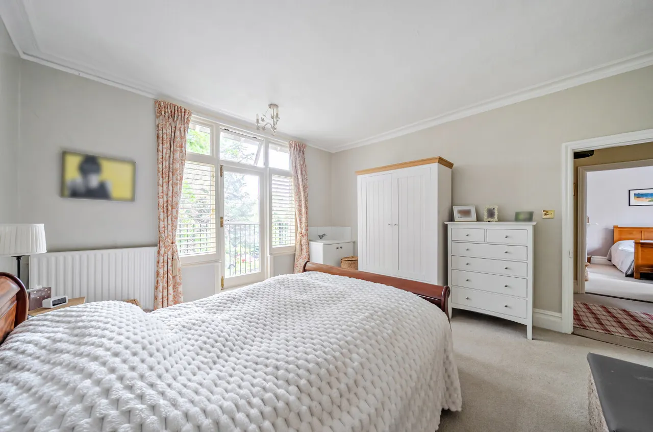 West Hill Road, Woking, GU22, photo 14