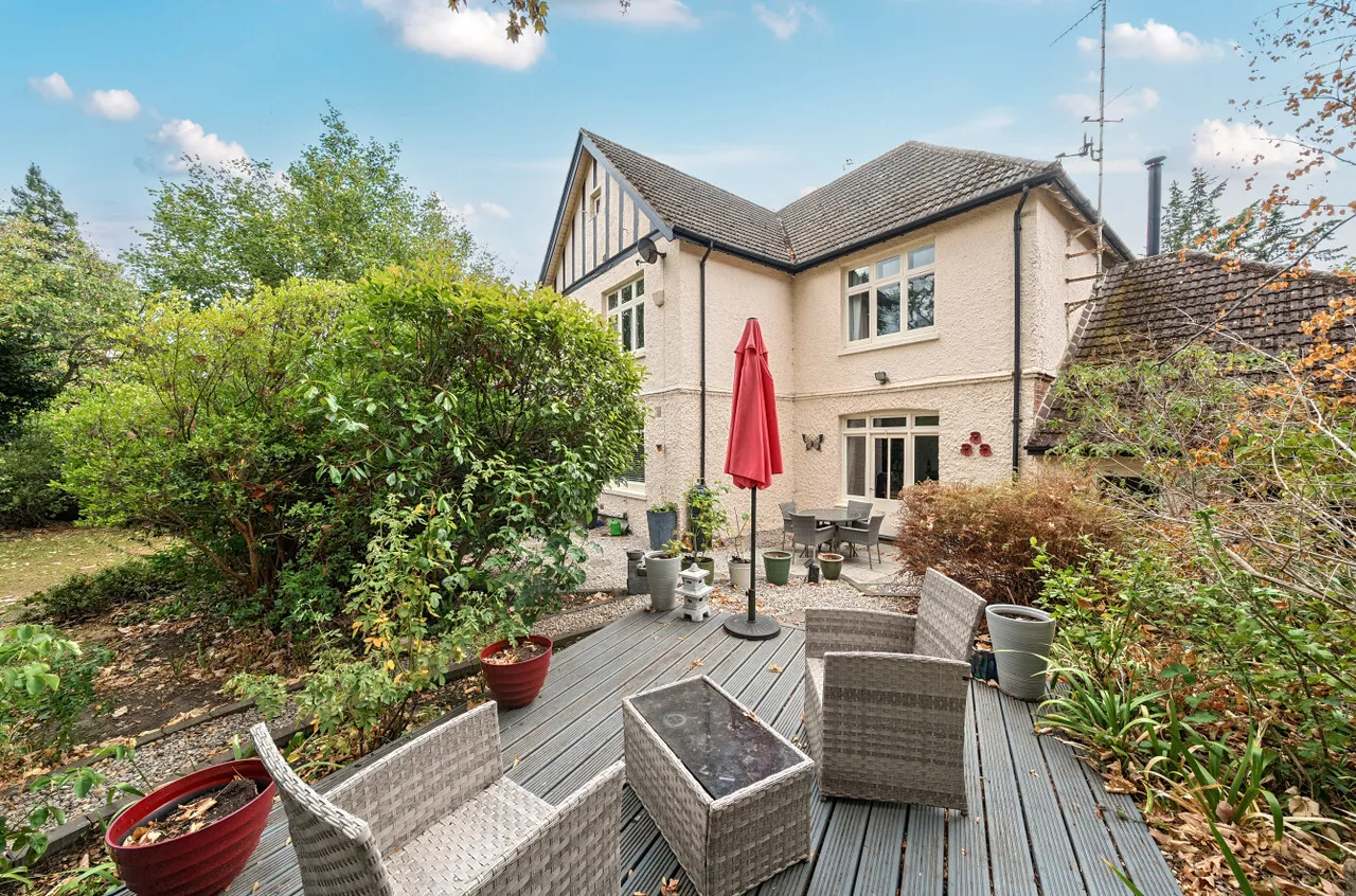 West Hill Road, Woking, GU22, photo 22