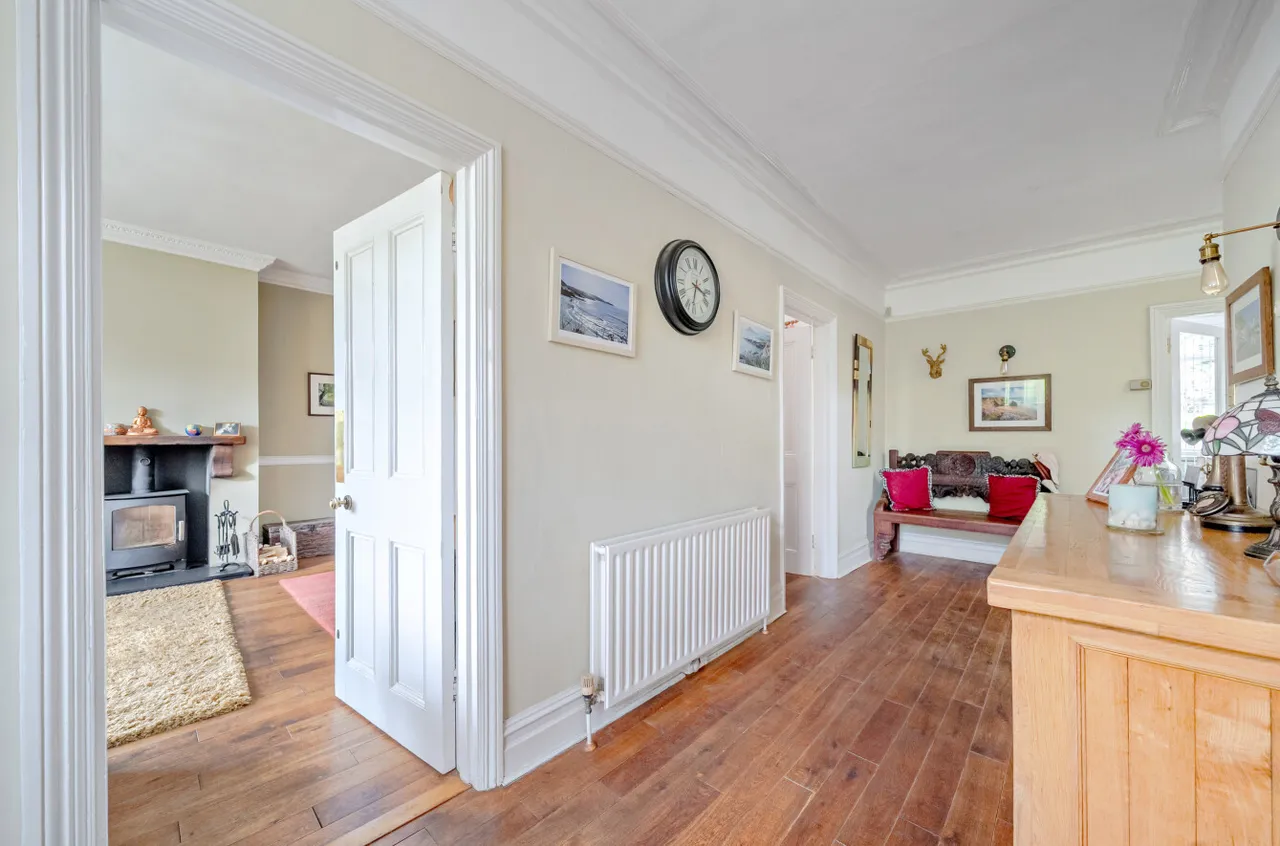 West Hill Road, Woking, GU22, photo 39