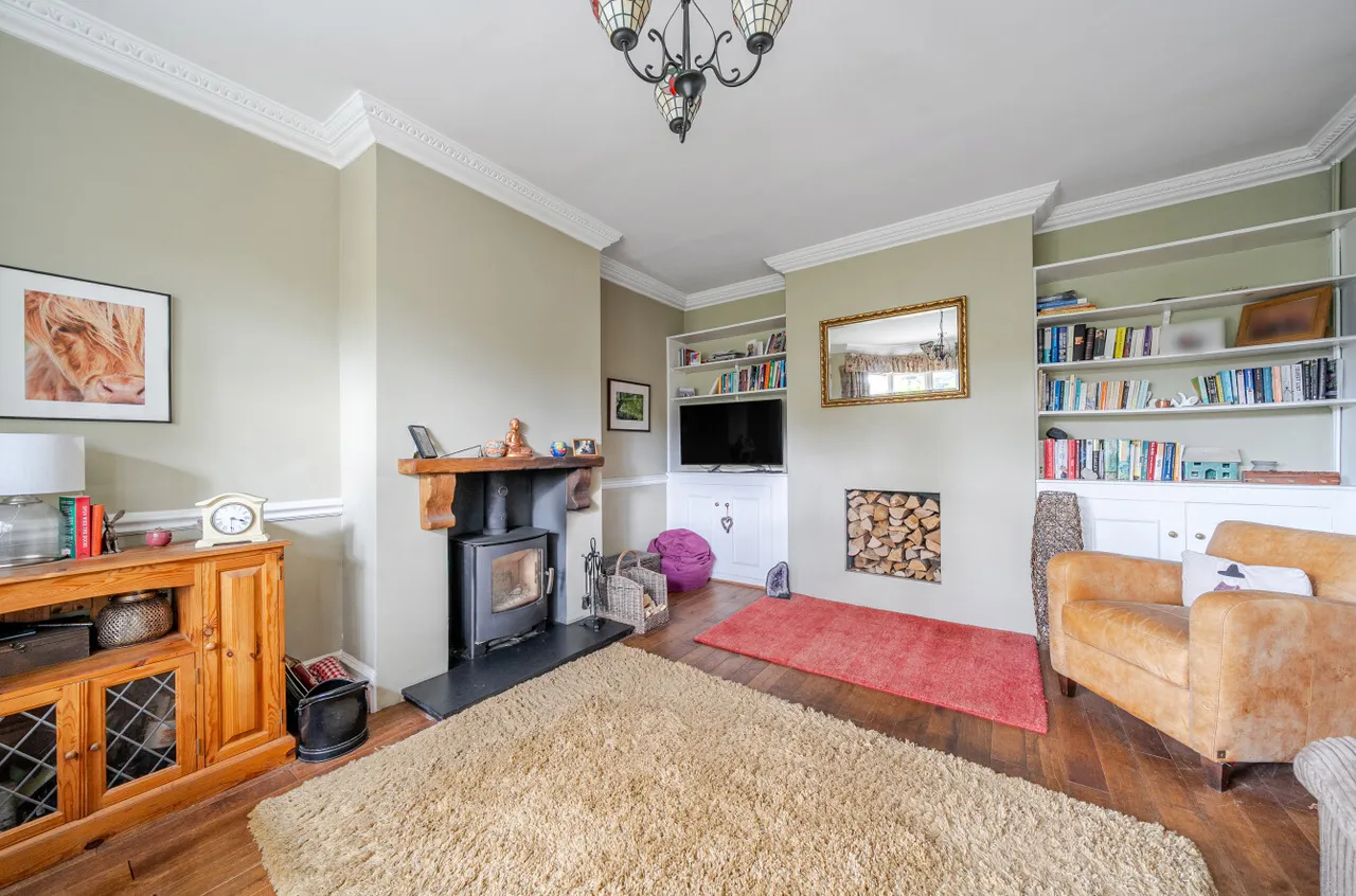 West Hill Road, Woking, GU22, photo 6