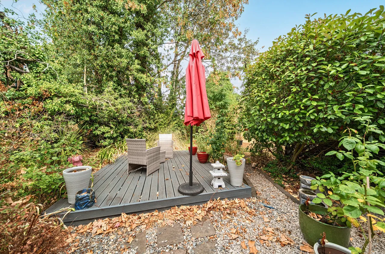 West Hill Road, Woking, GU22, photo 56