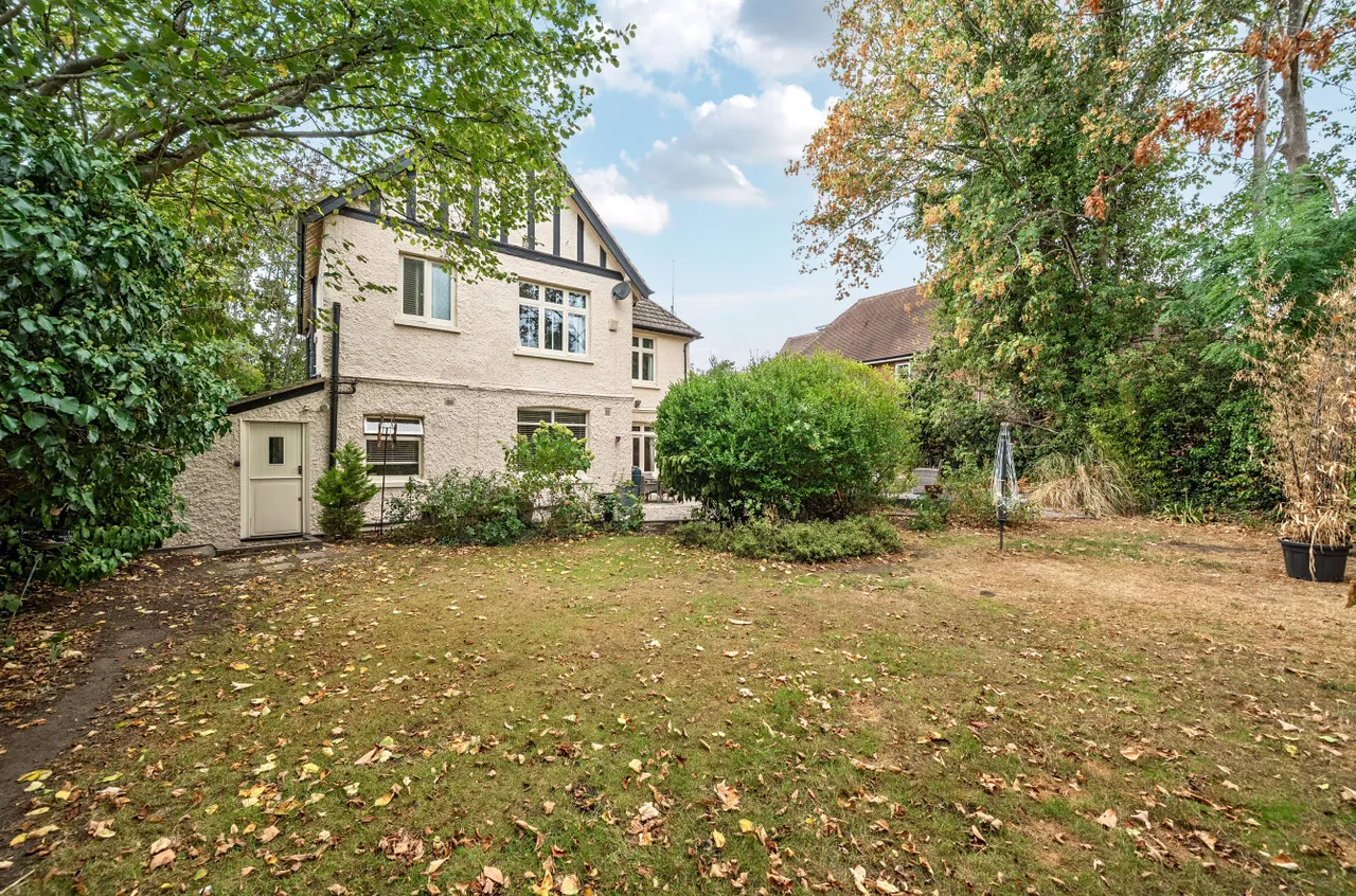 West Hill Road, Woking, GU22, photo 55