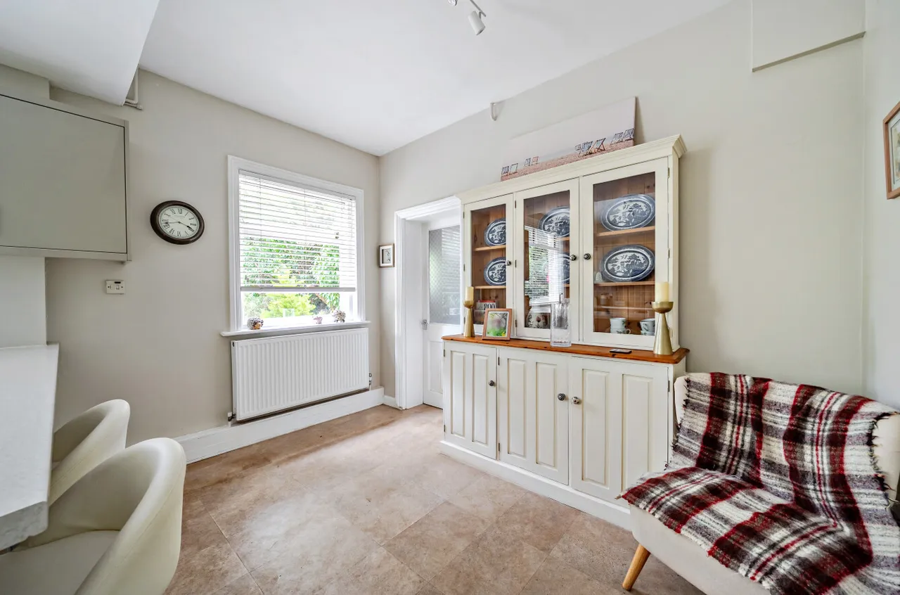 West Hill Road, Woking, GU22, photo 31