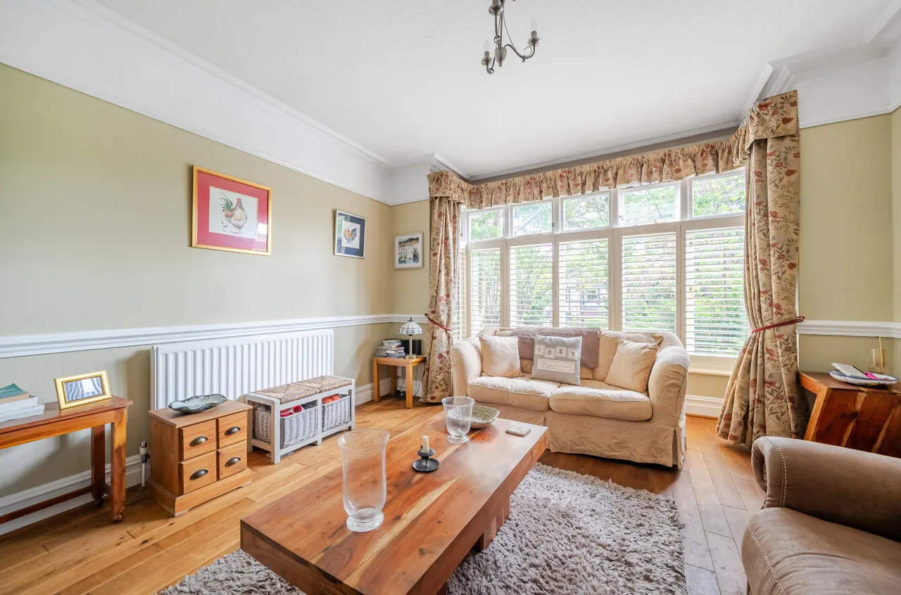 West Hill Road, Woking, GU22, photo 4