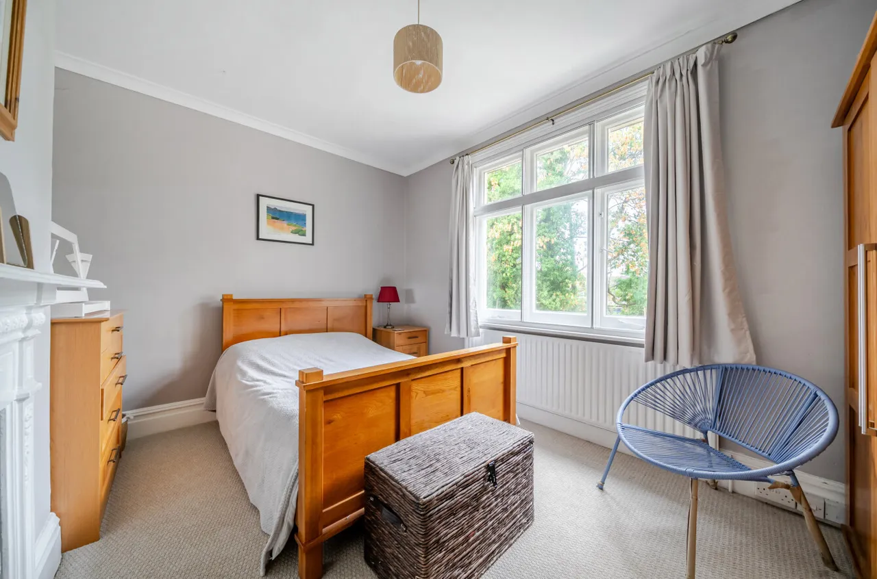 West Hill Road, Woking, GU22, photo 16