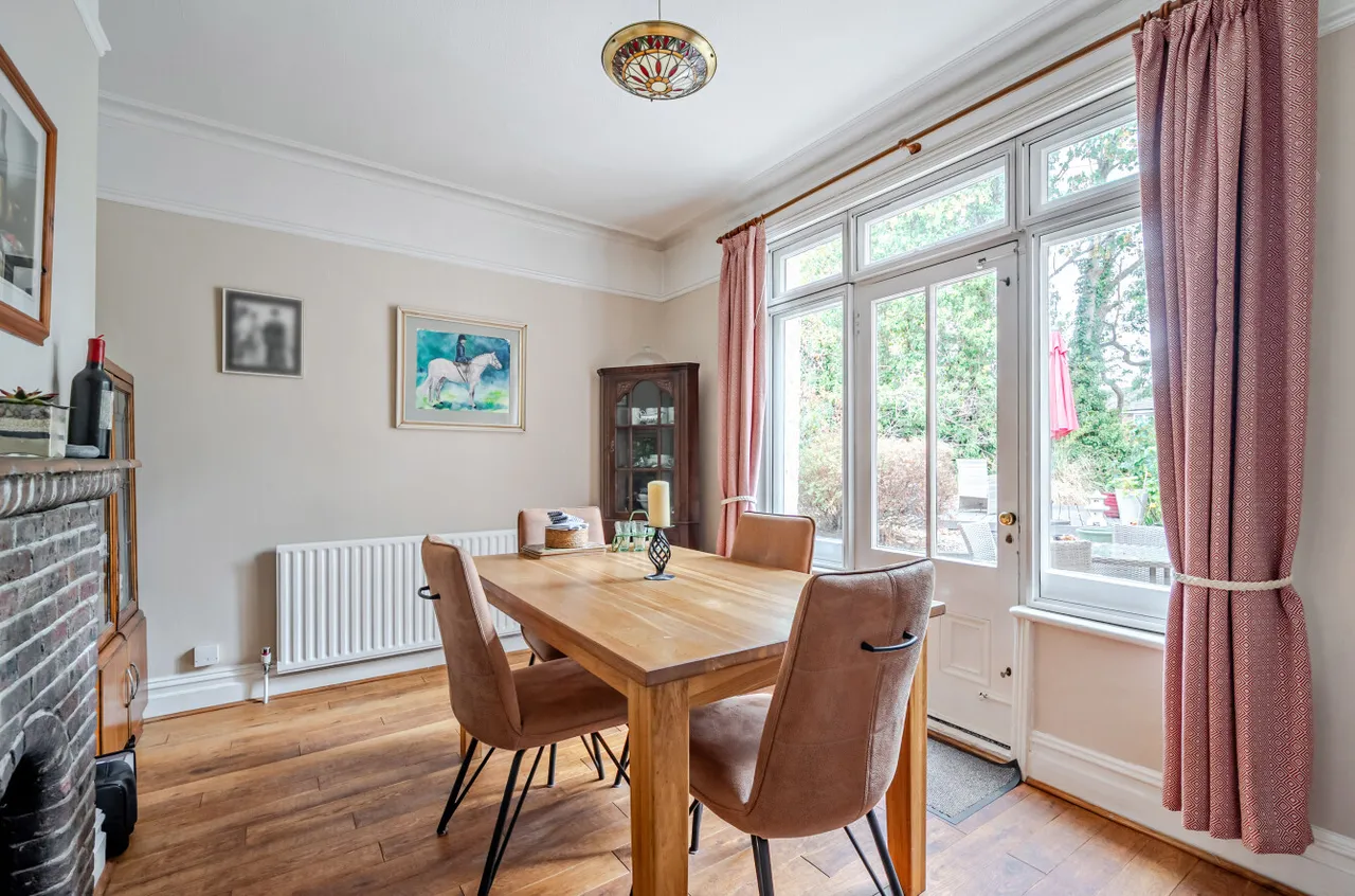 West Hill Road, Woking, GU22, photo 10