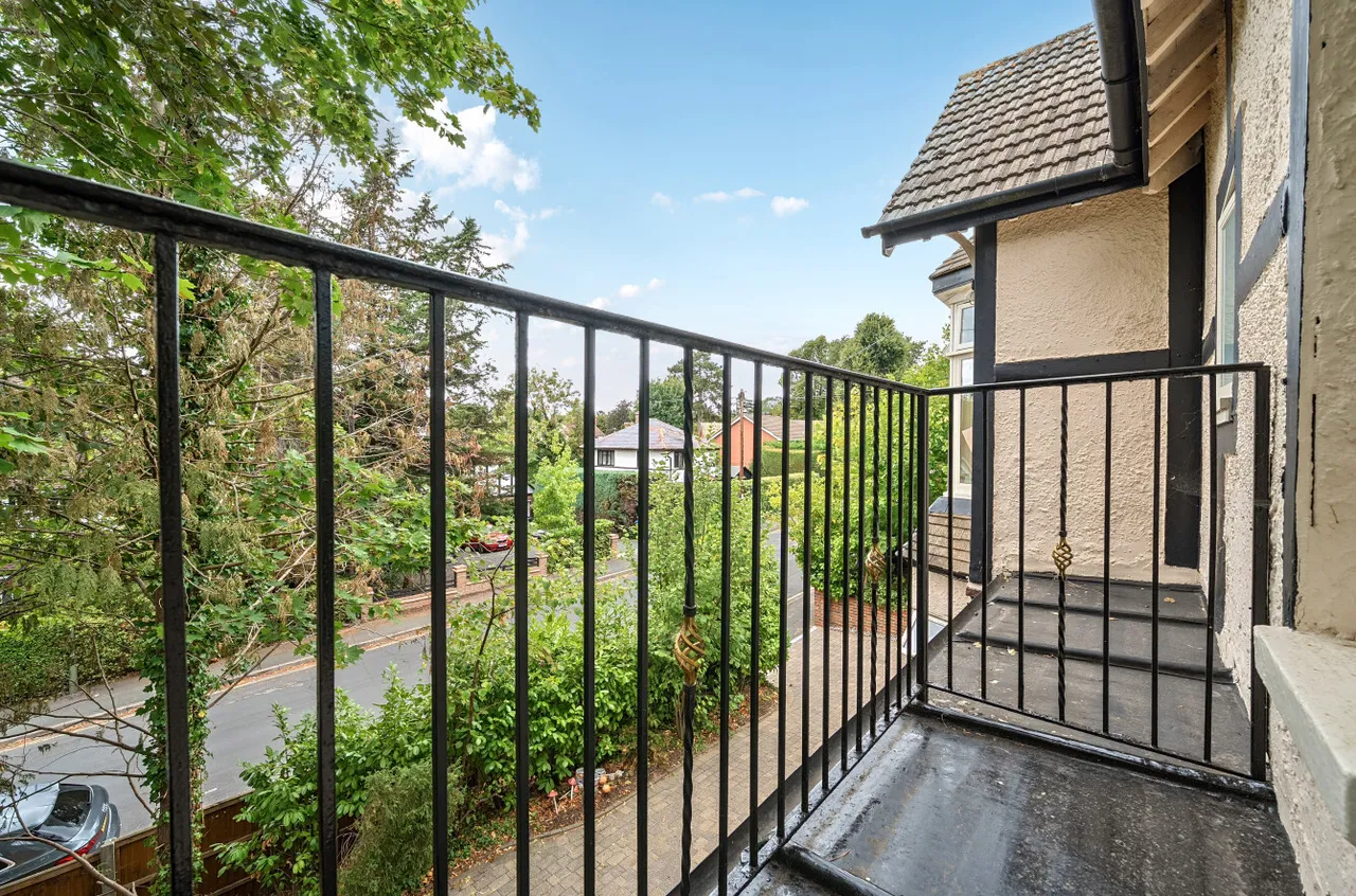 West Hill Road, Woking, GU22, photo 53
