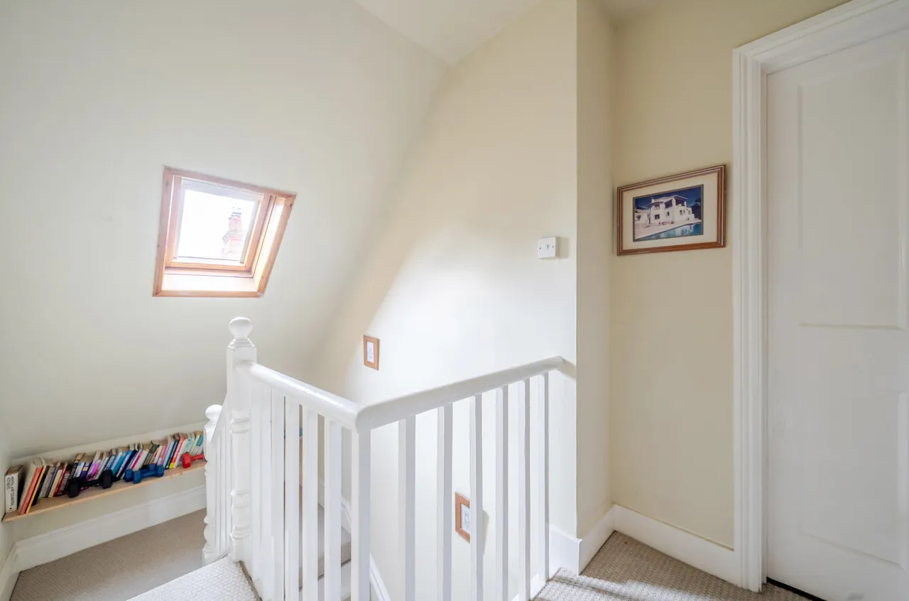 West Hill Road, Woking, GU22, photo 49