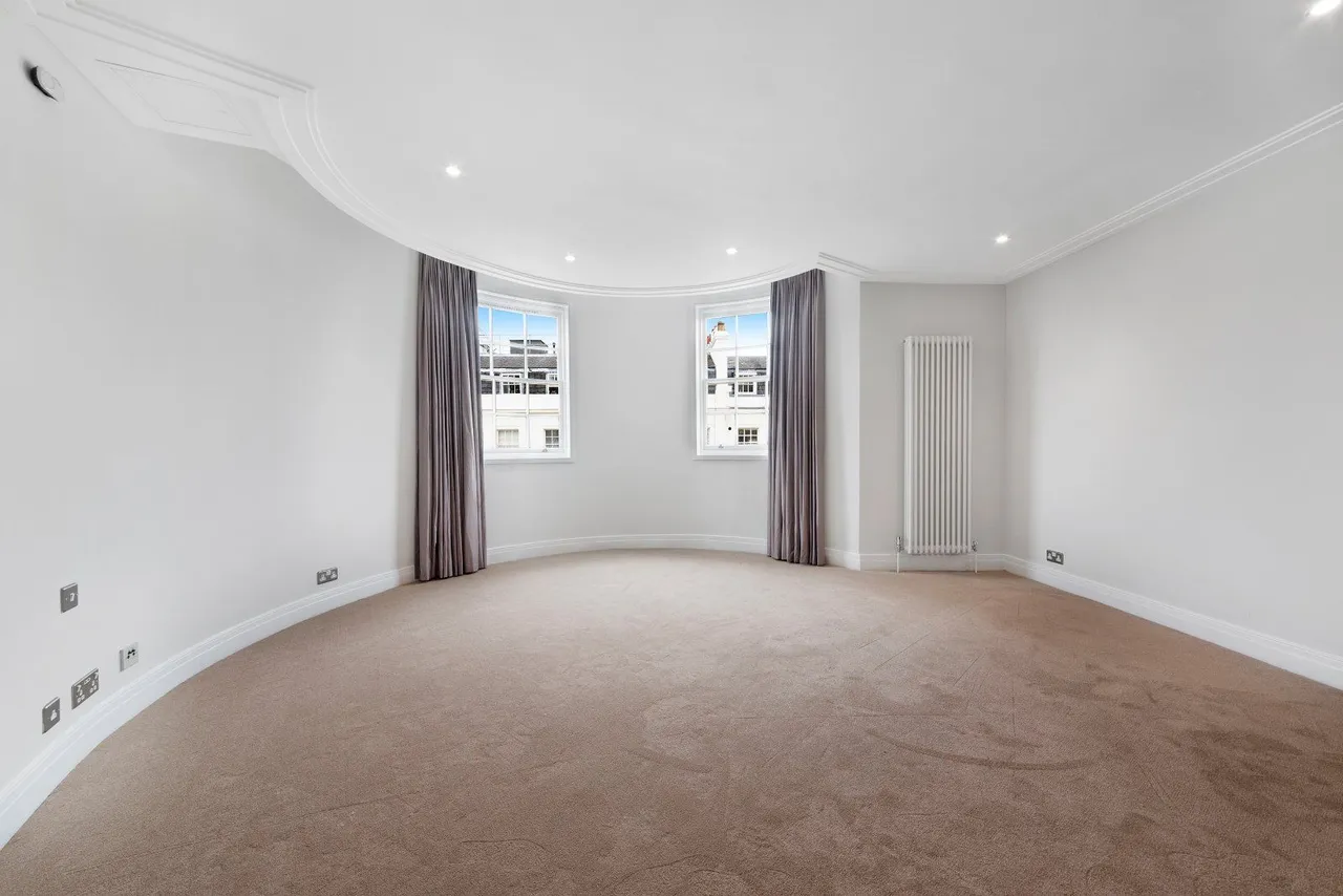 Chartwell Court, Gloucester Square, Bayswater, London, W2 2TW, photo 5