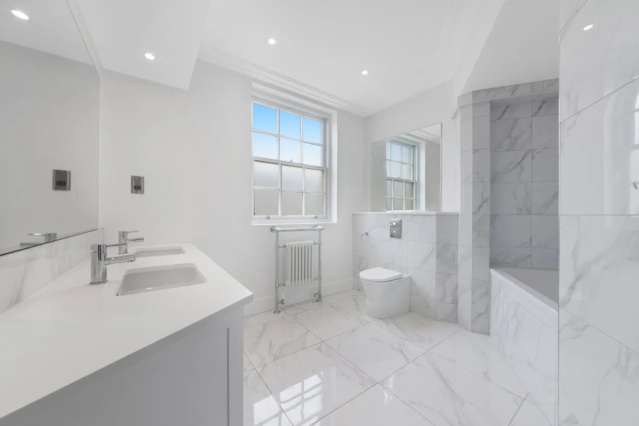 Chartwell Court, Gloucester Square, Bayswater, London, W2 2TW, photo 4