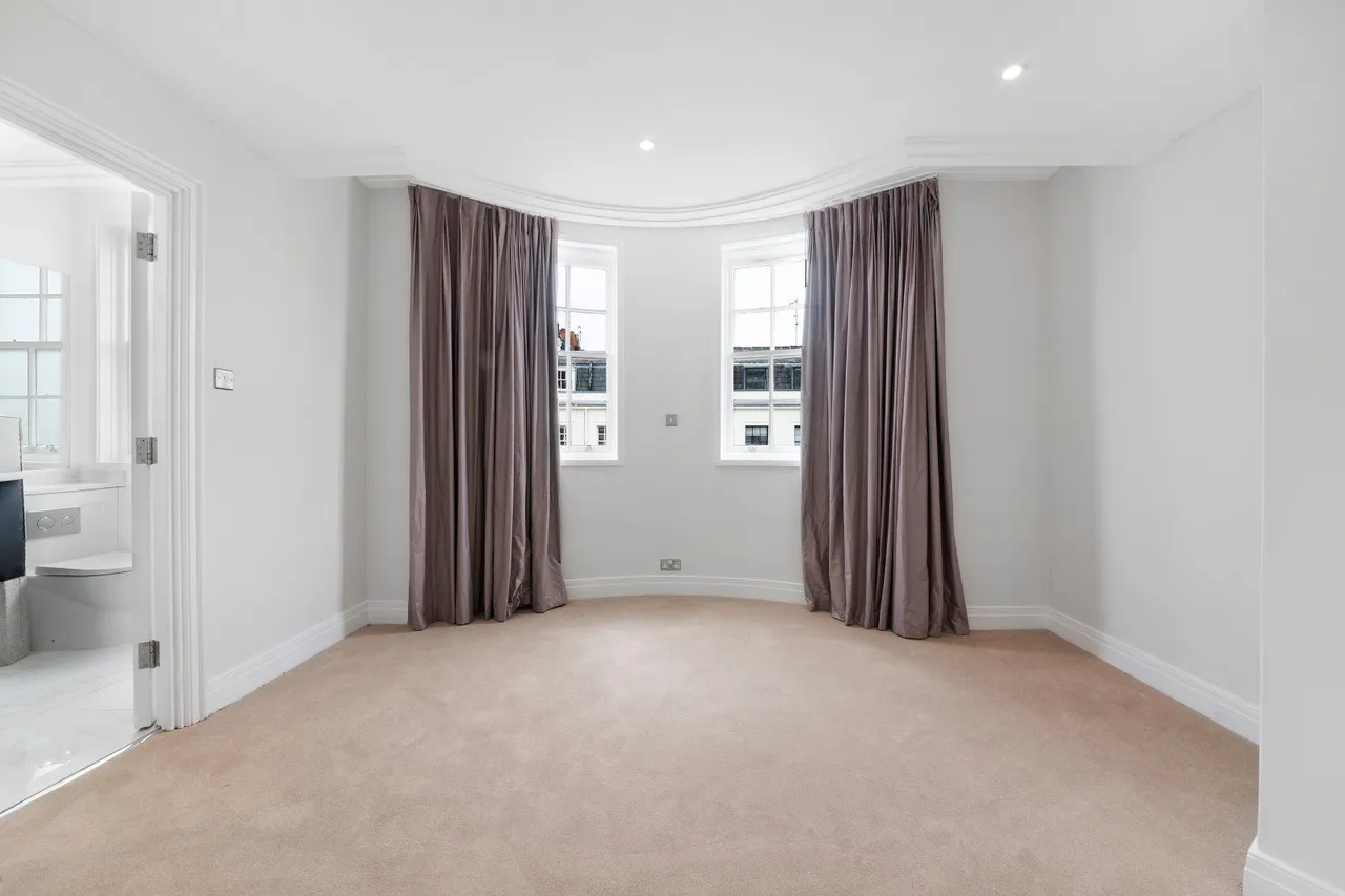 Chartwell Court, Gloucester Square, Bayswater, London, W2 2TW, photo 6