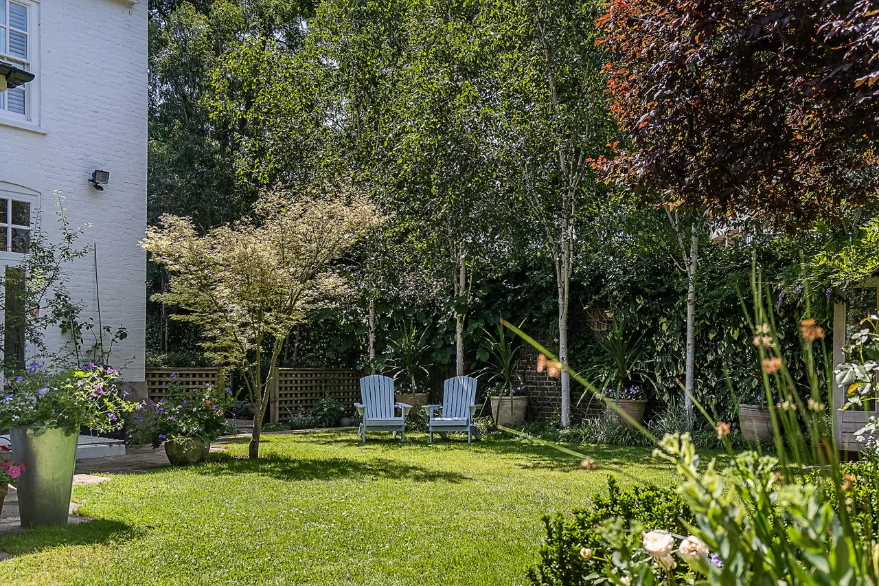 Roehampton Lane, London, SW15, photo 10