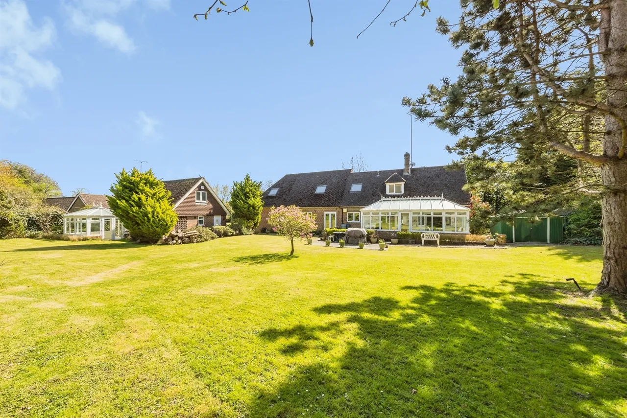 5 bed house for sale — Snow Hill, Crawley Down, Crawley