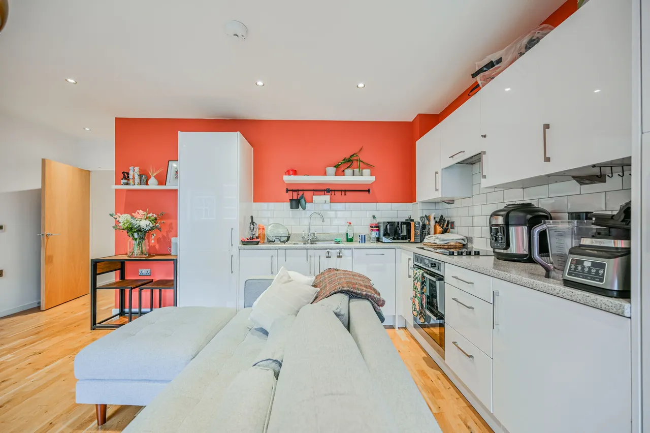London, E17, photo 3