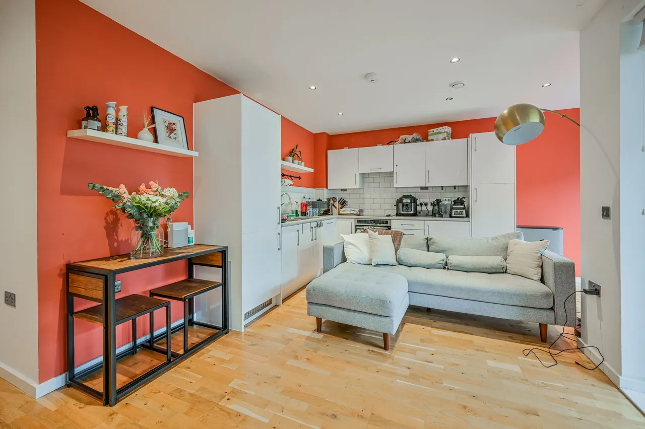 1 bed flat for sale, London, E17