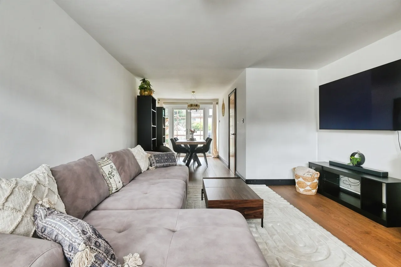 Rover Drive, Birmingham, B36, photo 15