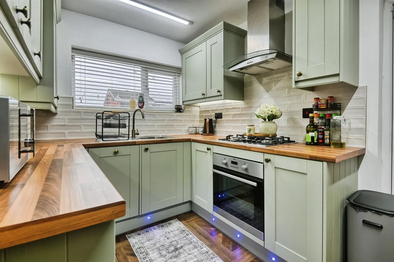 Rover Drive, Birmingham, B36, photo 13