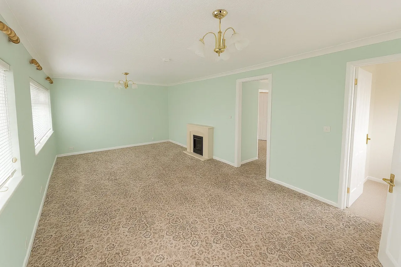 Creek Road, CANVEY ISLAND, Essex, SS8, photo 5