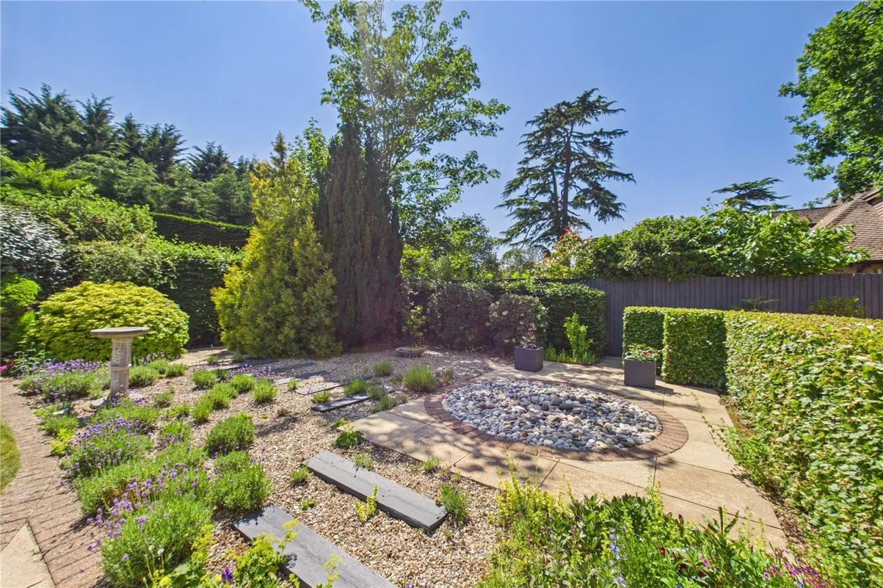Pingewood Close, Burghfield, RG30, photo 18