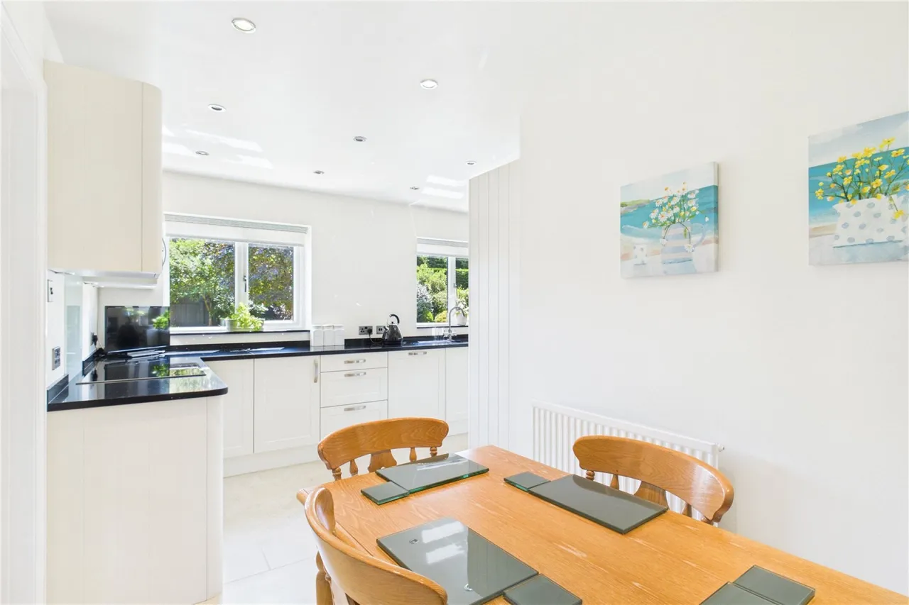 Pingewood Close, Burghfield, RG30, photo 5