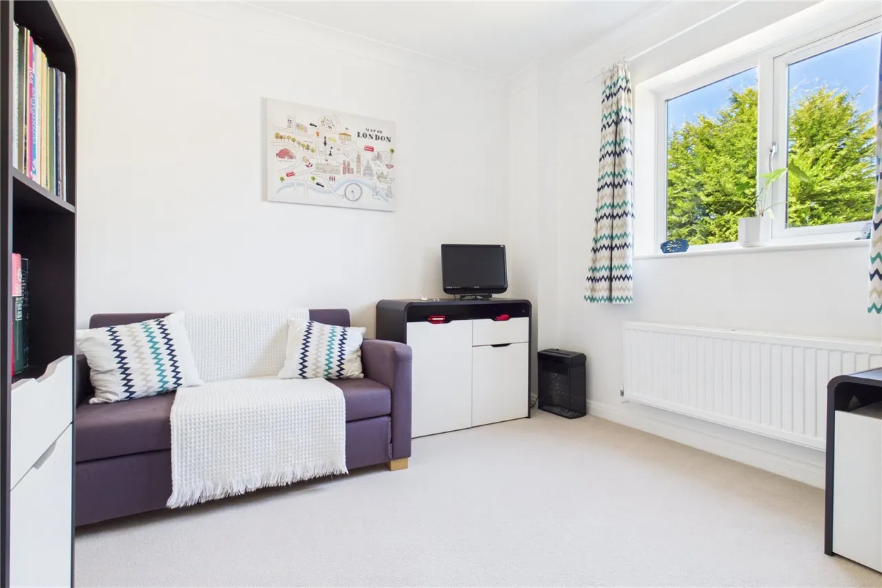 Pingewood Close, Burghfield, RG30, photo 7