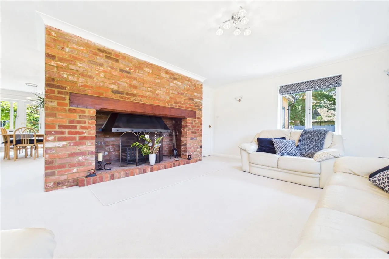 Pingewood Close, Burghfield, RG30, photo 4