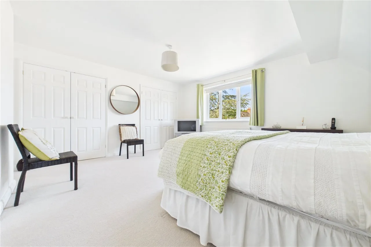 Pingewood Close, Burghfield, RG30, photo 10