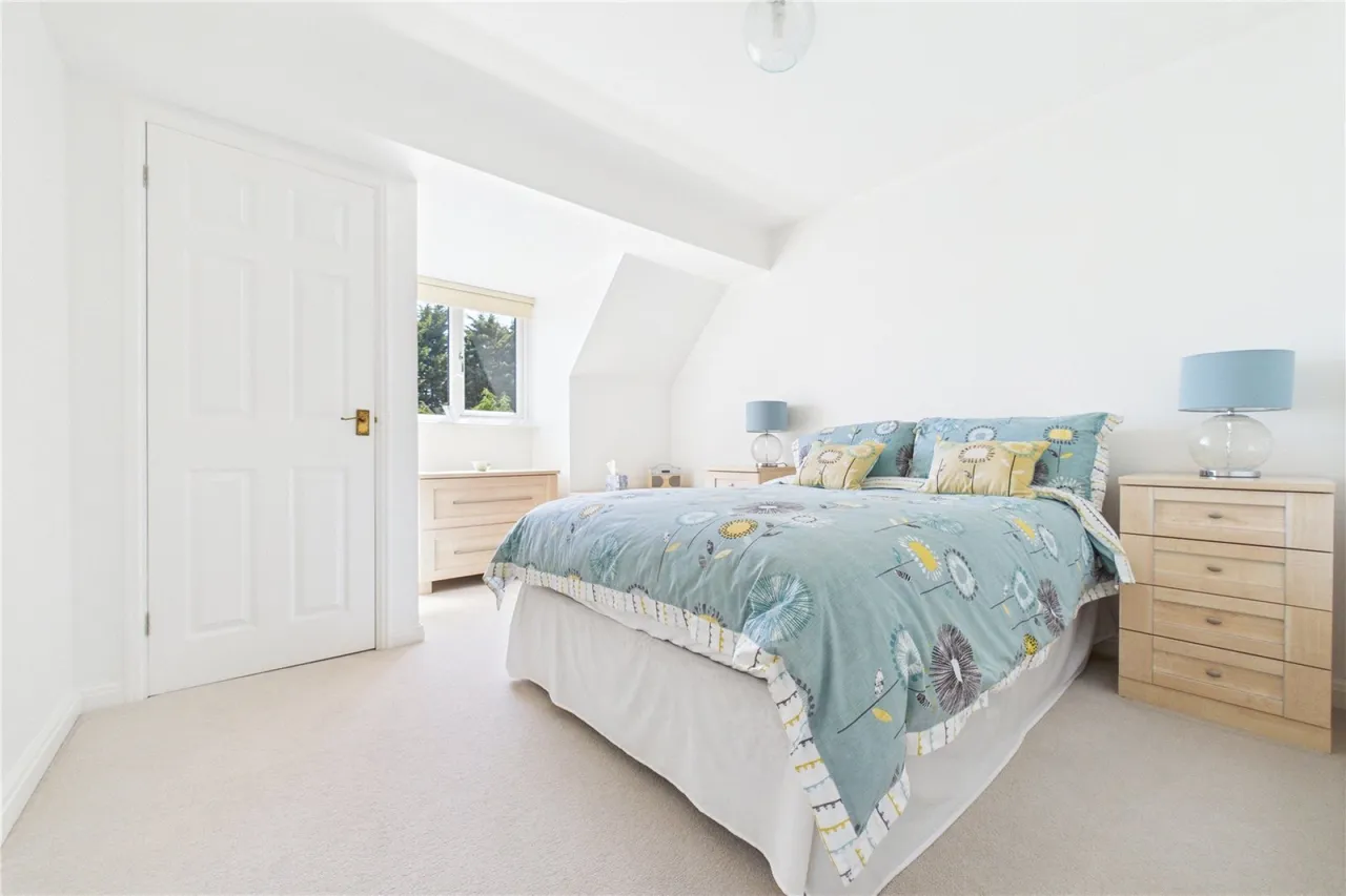 Pingewood Close, Burghfield, RG30, photo 9