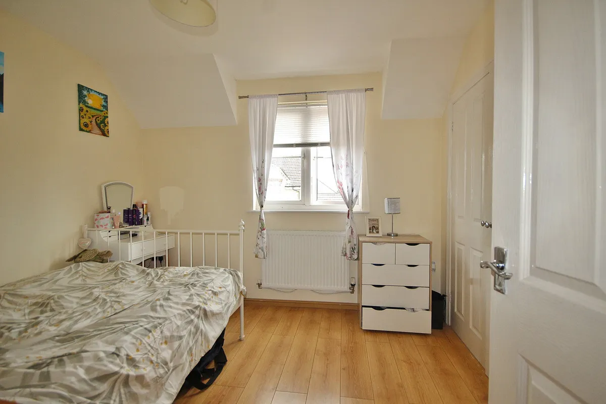 Chamberlain Close, Carterton, photo 8
