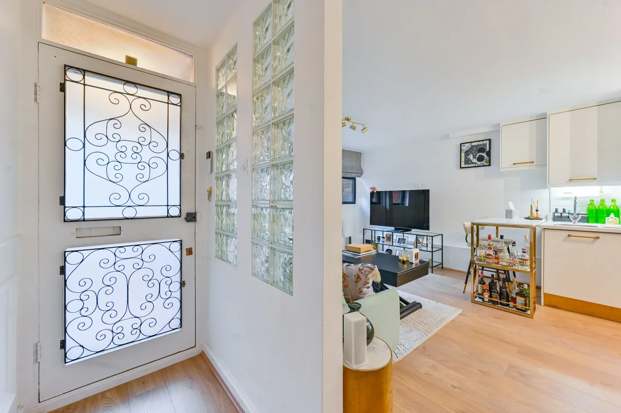 40 Longleat House, 18 Rampayne Street, London, photo 11