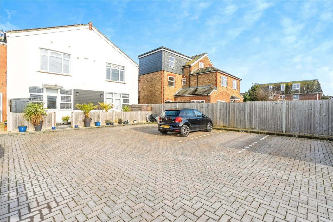 Richmond Avenue, Bognor Regis, PO21, photo 12