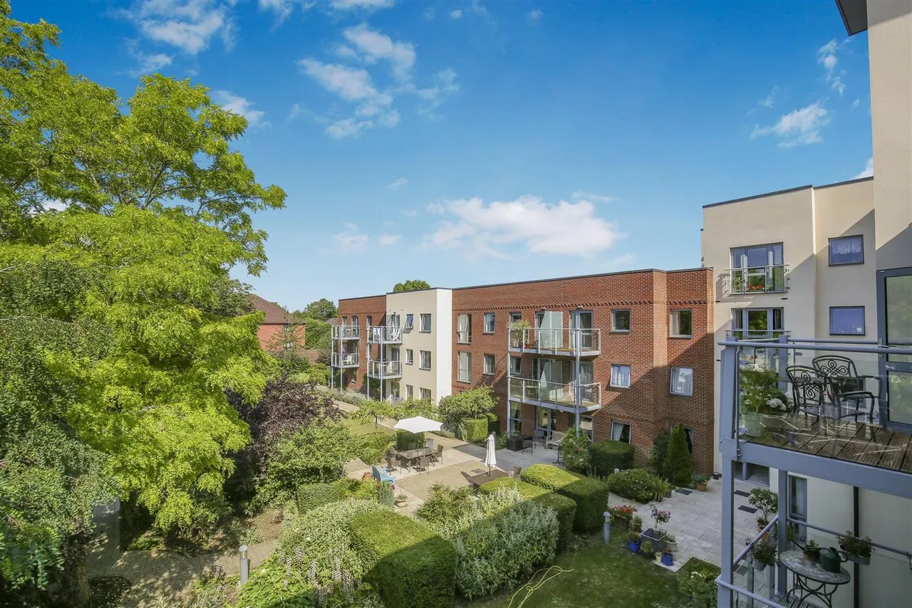 Shotfield, Wallington, SM6, photo 11