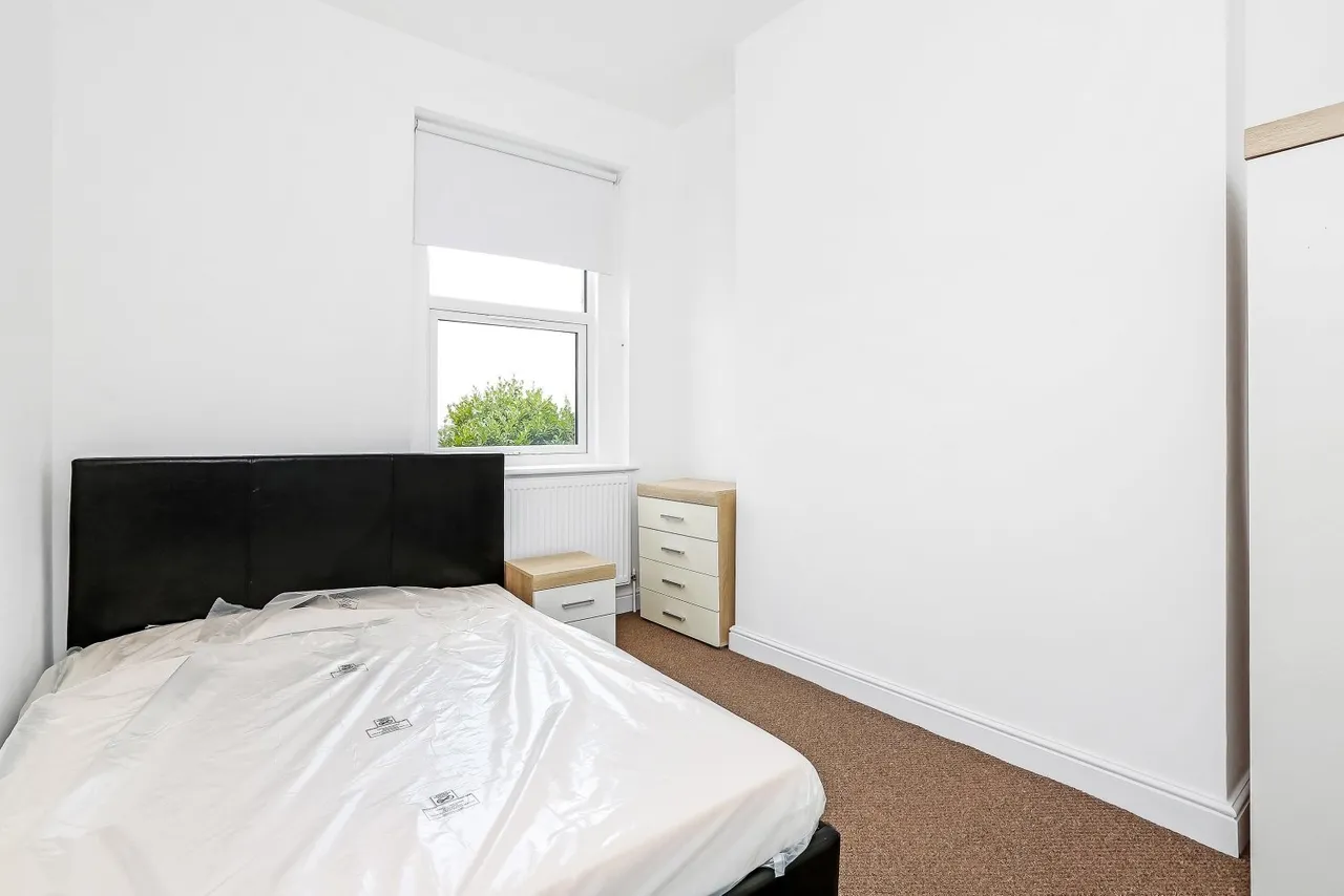 Ennis Road, SE18, photo 6